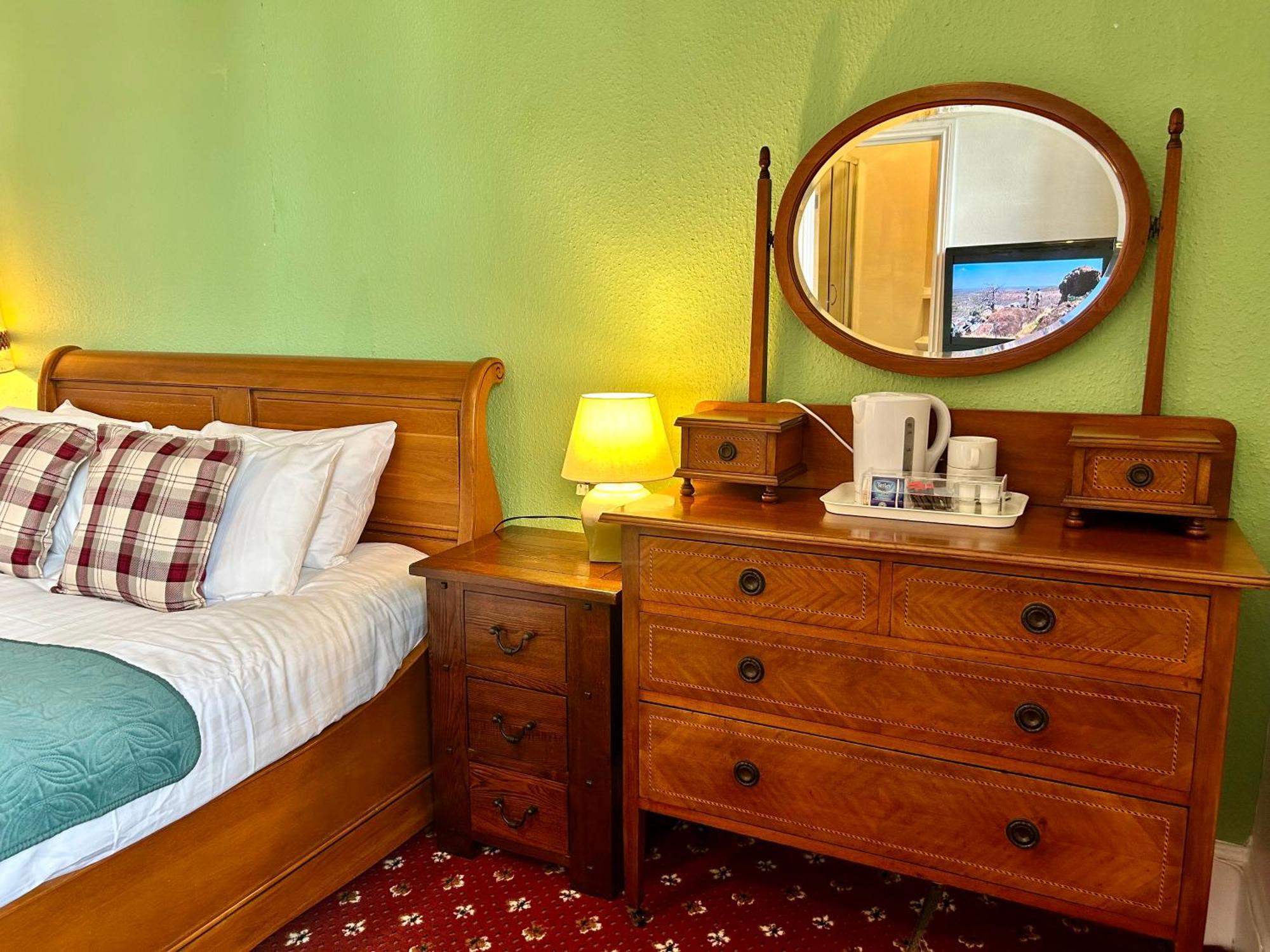 Clarence Quarters Self-Catering Guest House Portsmouth Eksteriør billede