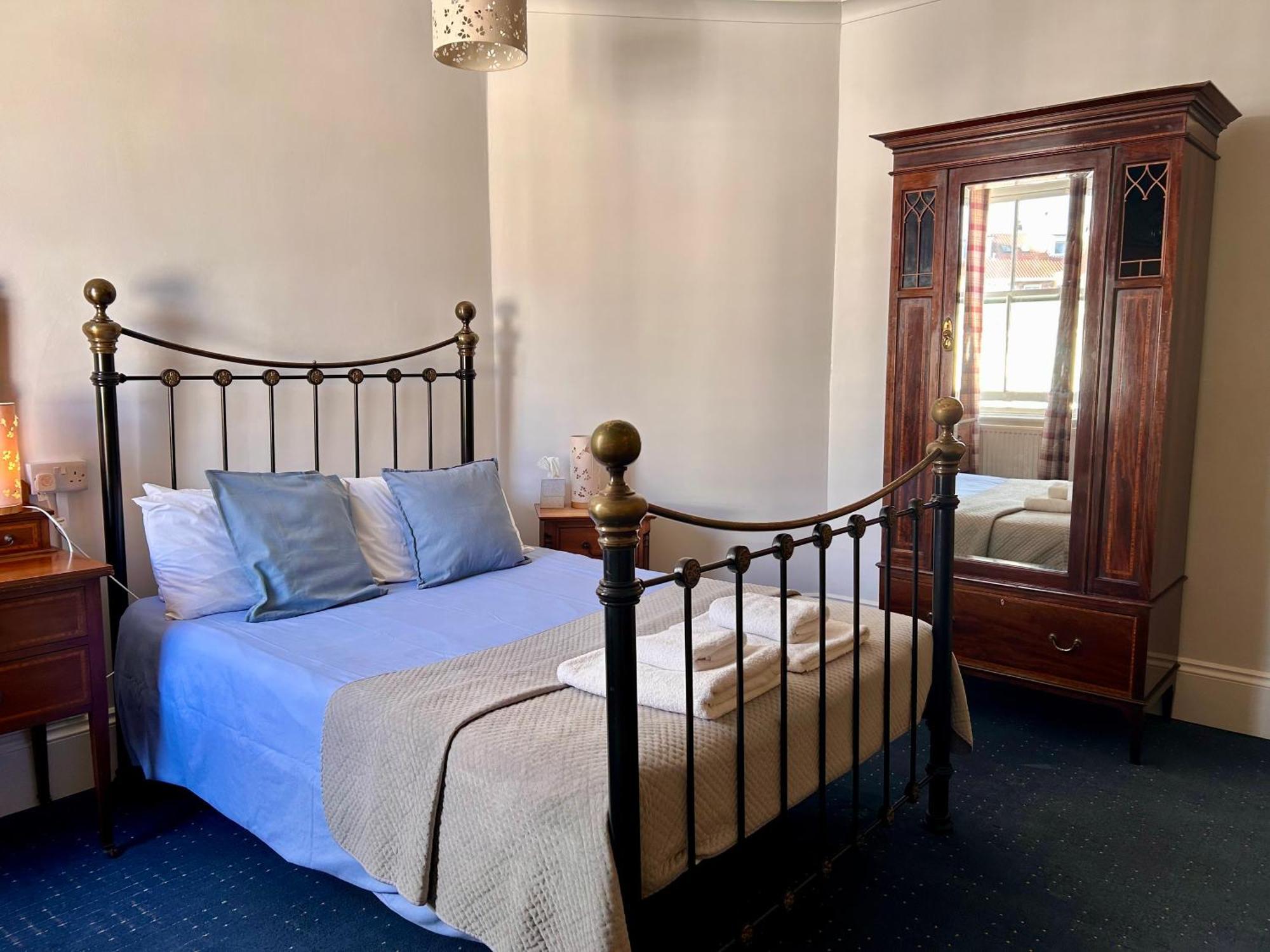 Clarence Quarters Self-Catering Guest House Portsmouth Eksteriør billede
